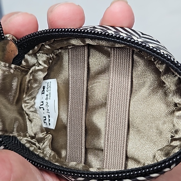 JU-JU-BE PADI PAC PACIFIER CASE BRWN/WHTE STRIPES - Picture 6 of 8